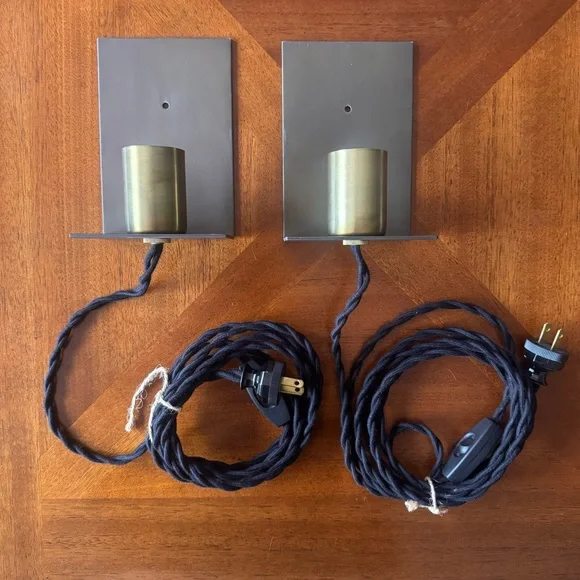 Schoolhouse Electric & Supply Co. Holmes Plug-In Wall Sconce (Pair of 2) - Picture 2 of 16